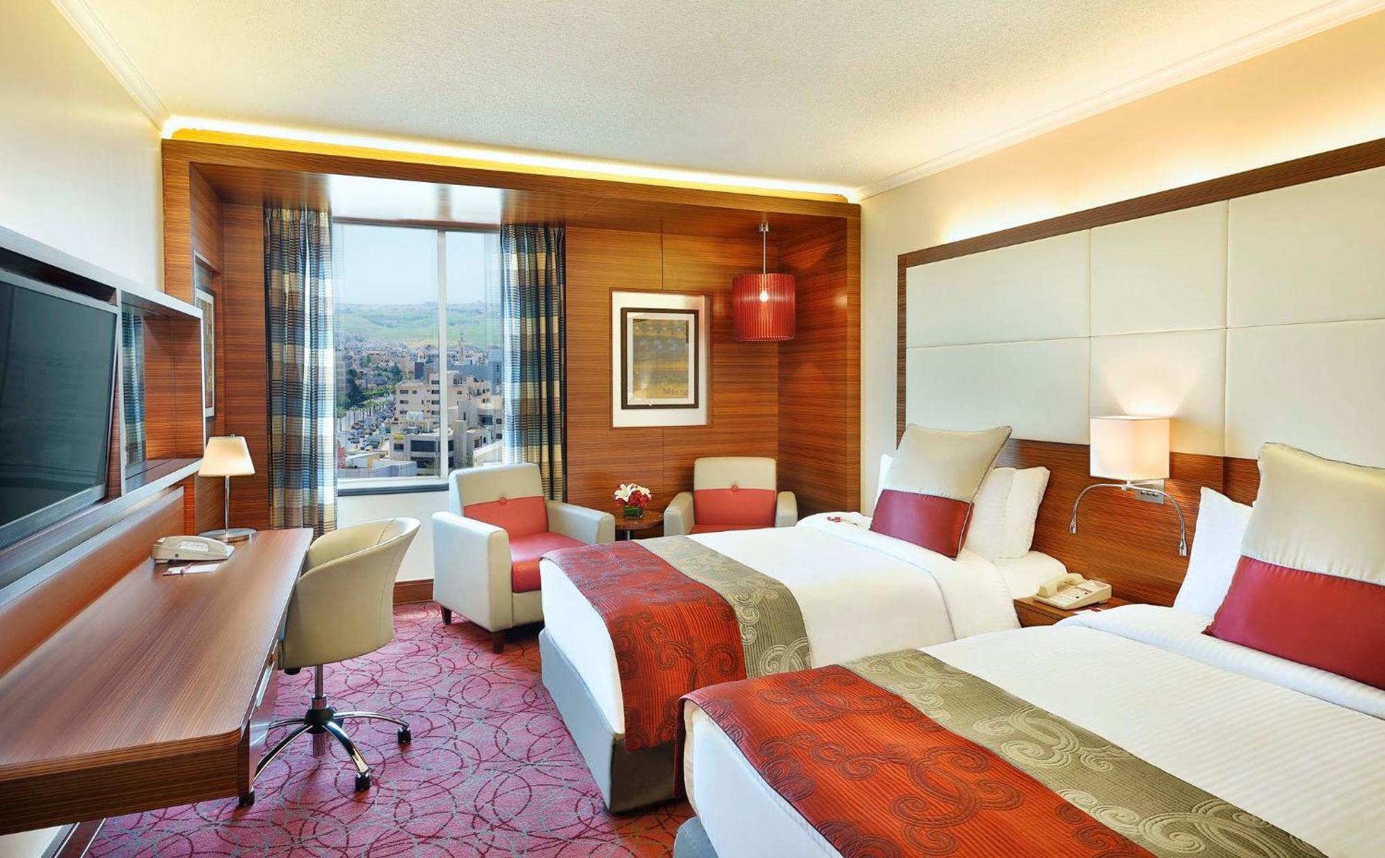 Hotel Crowne Plaza Amman By Ihg Exterior foto
